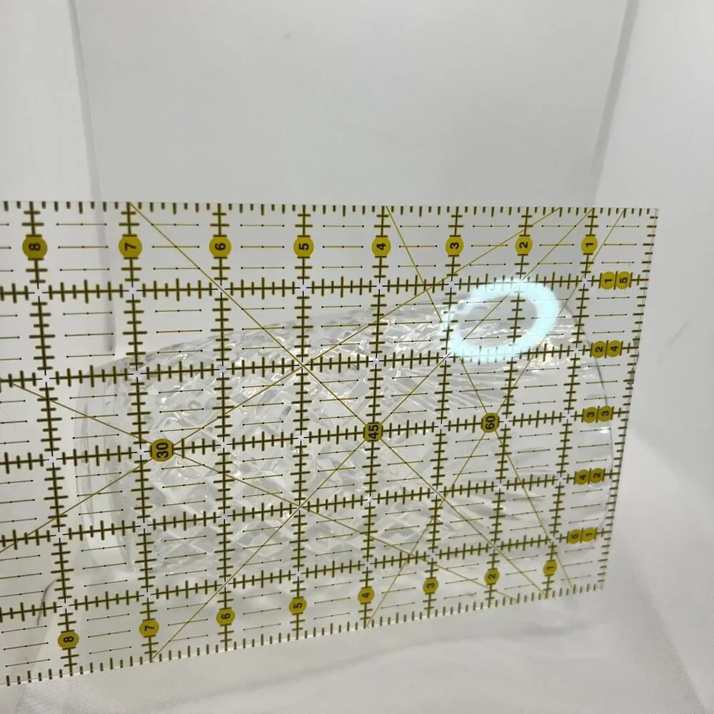 CRYSTAL CLEAR INDUSTRIES CUT 24% LEAD CRYSTAL VASE 8